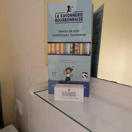 De La Marquaterie *